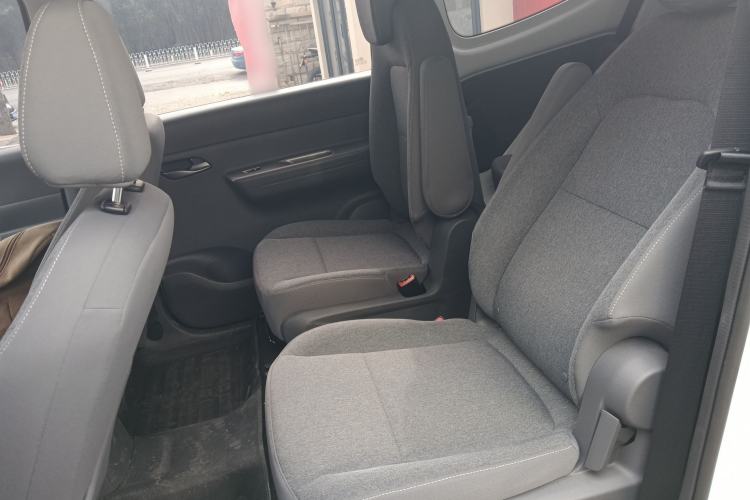 Used Wuling Hongguang New Energy 2025 Extended-Range Hybrid 50KM Comfort Version
