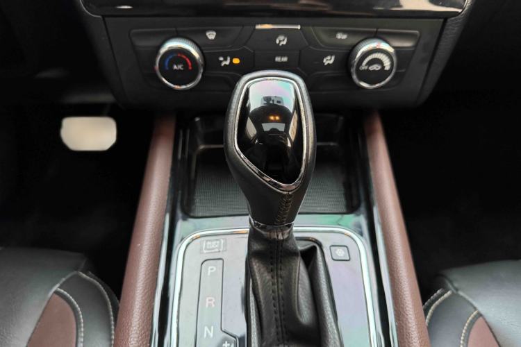 Used Dongfeng Fengon 580 2017 Revised Version 1.5T CVT Luxury Edition
