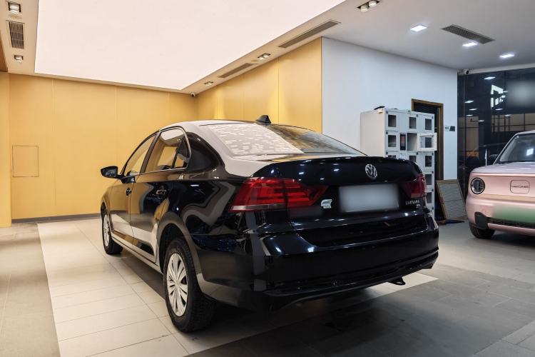 Used Volkswagen Santana 2016 1.6L Automatic Fashion Edition
