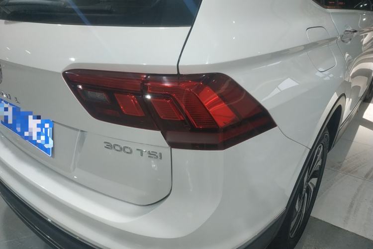 Used Volkswagen Tiguan L 2024 300TSI Automatic Two-Wheel Drive Smart Edition
