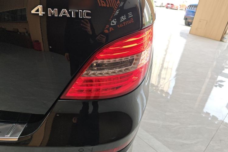 Used Mercedes-Benz R-Class 2017 R 320 4MATIC Business Edition Prestige Model
