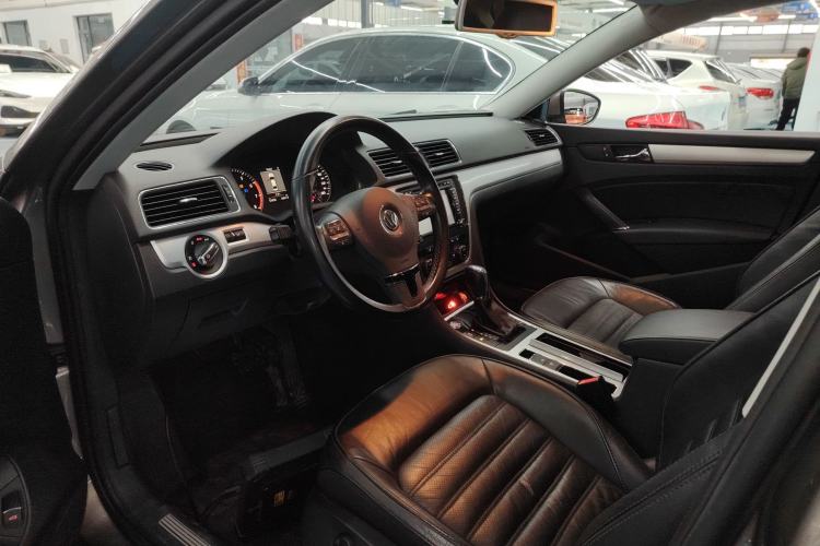 Used Volkswagen Passat 2014 1.8TSI DSG Prestige Edition