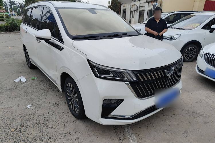 Used Wuling Jiachen 2022 1.5T CVT Deluxe Flagship Edition
