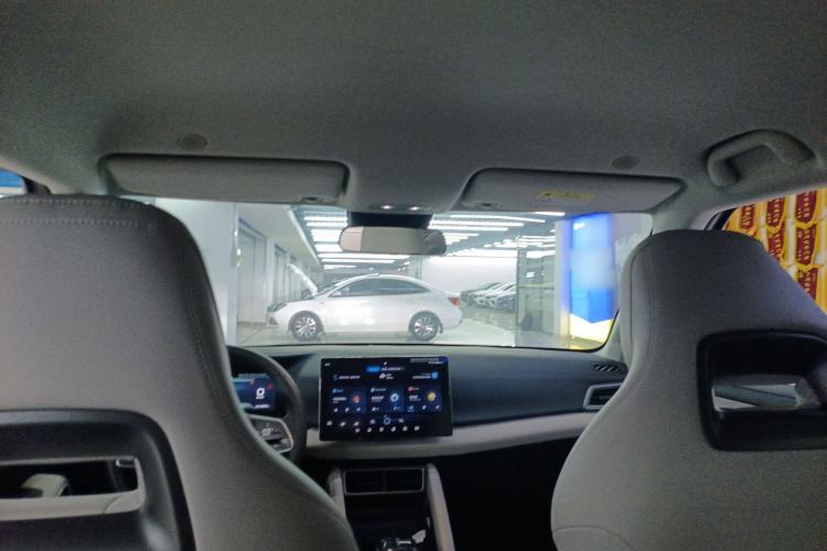 Used BYD Yuan UP 2024 401KM Leading Edition
