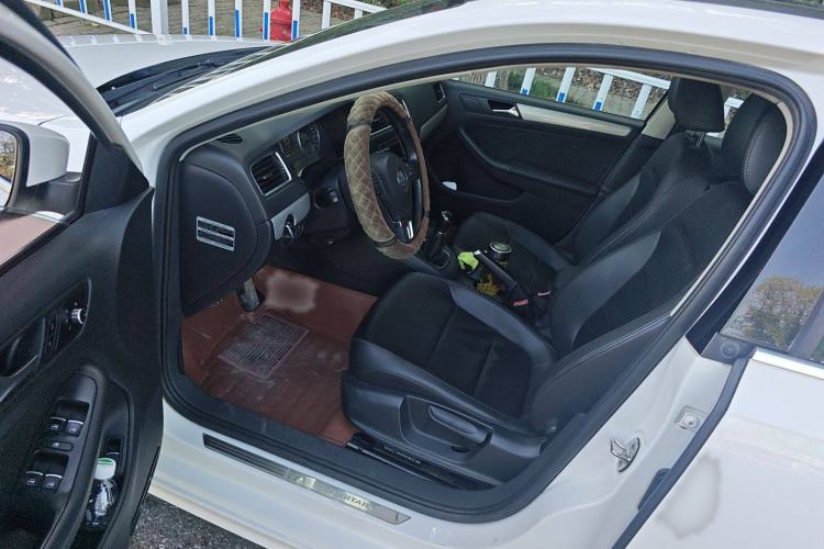 Used Volkswagen Sagitar 2014 Revised Version 1.4TSI Manual Luxury Edition