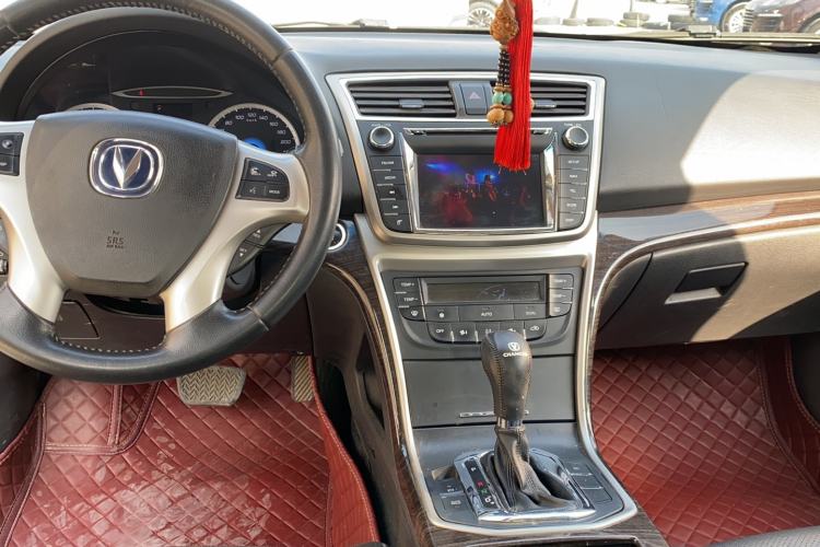 Used Changan Raeton 2014 1.8T Automatic Prestige Anniversary Edition China IV Standard
