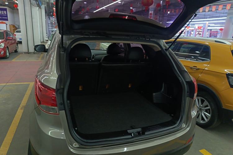 Used Hyundai ix35 2015 2.0L Automatic 2WD Comfort Edition China IV Standard
