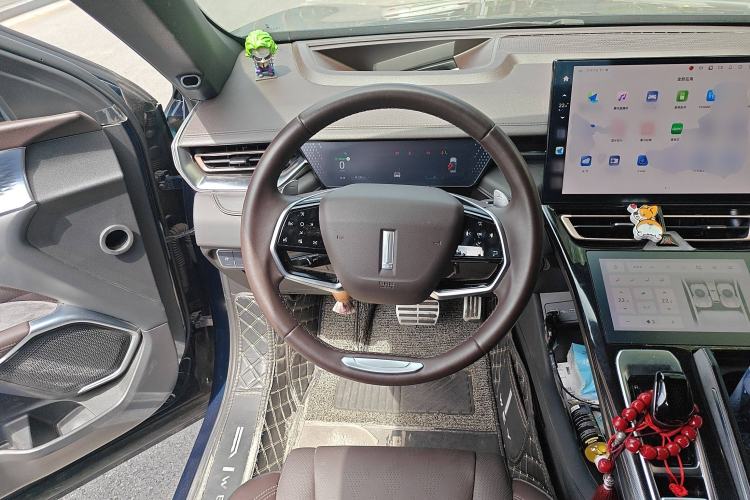 Used Wey Mocha 2021 2.0T Two-Wheel-Drive Ultra-Strong Version
