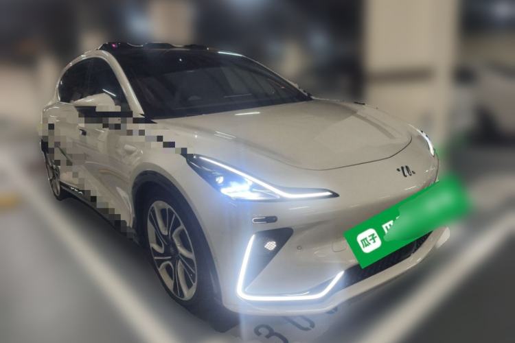 Used  LS7 2023 100kWh Pro All-Wheel-Drive Version
