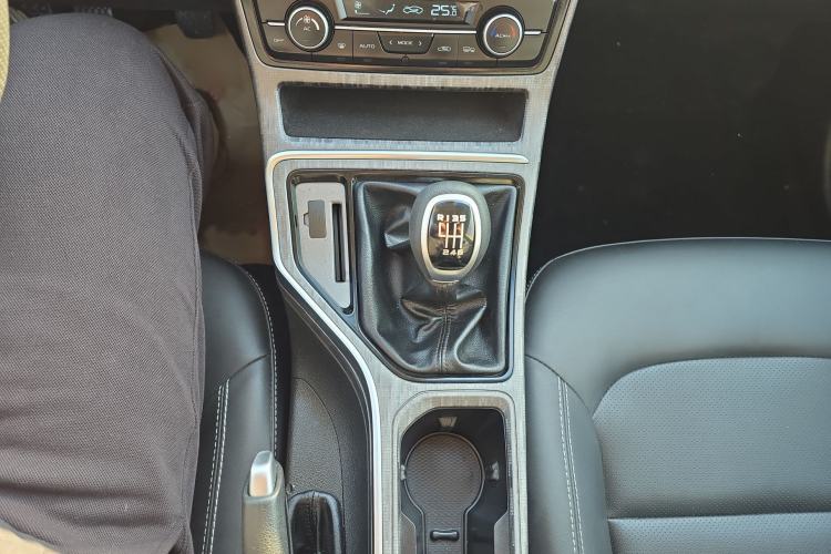 Used Geely Auto Emgrand GS 2018 Elegant Edition 1.8L Manual LingShang Model
