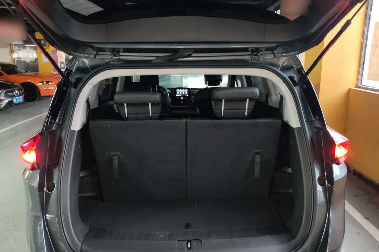 Used Chevrolet Orlando 2019 Redline 530T Automatic Enjoyment Version (5+2 Seating) China VI
