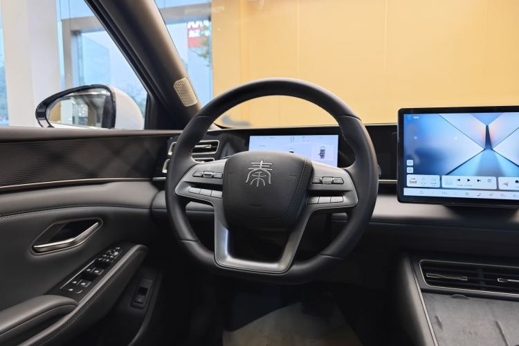 Used BYD Qin L 2025 DM-i Smart Drive 120KM Superior Model