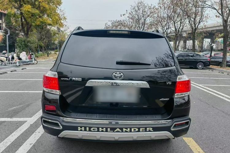 Used Toyota Highlander 2012 2.7L Two-Wheel Drive 7-Seater Luxury Edition
