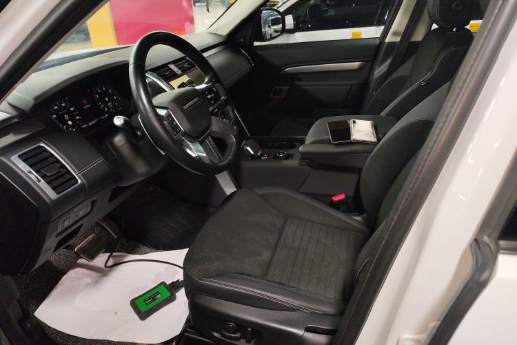 Used Land Rover Discovery 2021 360 PS R-Dynamic S
