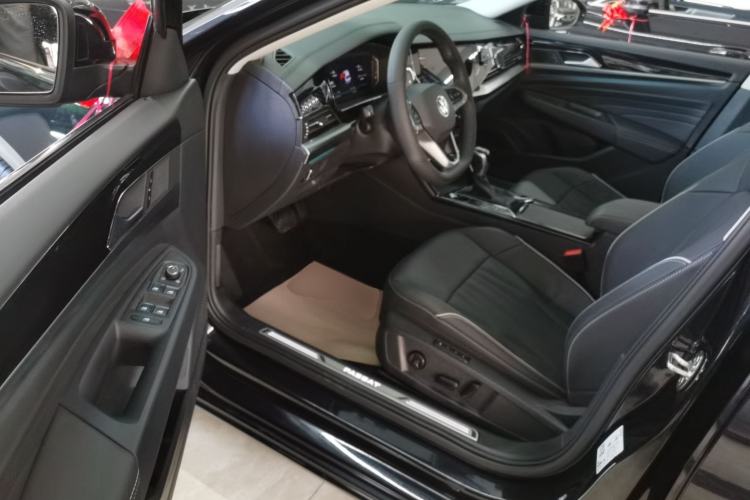 Used Volkswagen Passat 2022 330TSI Starry Luxury Edition