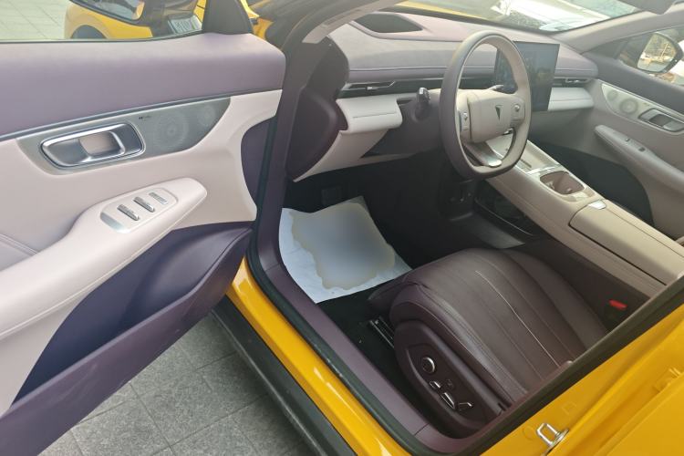 Used  S07 2026 230Ultra with Huawei Qiankun ADS SE Edition