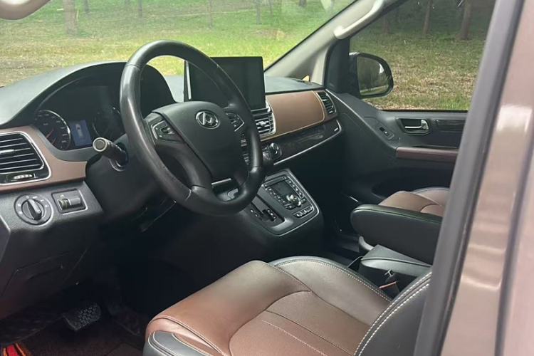 Used SAIC MAXUS G10 2016 2.0T Automatic Luxury Executive Edition
