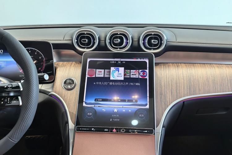 Used Mercedes-Benz GLC 2023 GLC 300 L 4MATIC Dynamic Edition 5-seater
