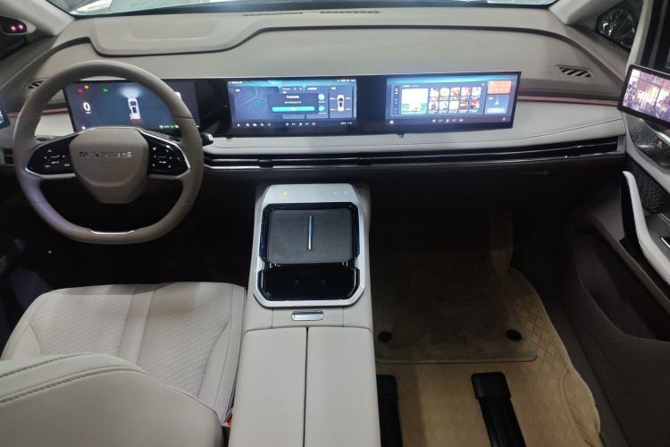 Used SAIC MAXUS Dajia 7 2024 605 km Extended Range Highland Version Six-Seater