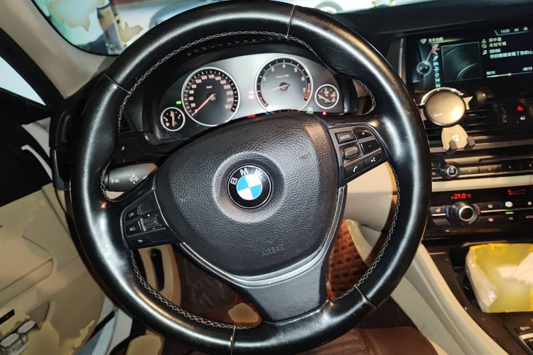 Used BMW 5 Series 2014 525Li Luxury Design Package
