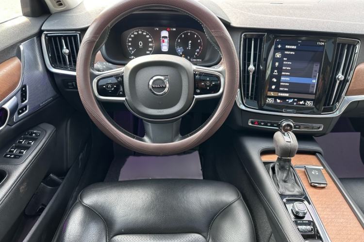 Used Volvo S90 2020 T5 Zhiyi Luxury Edition