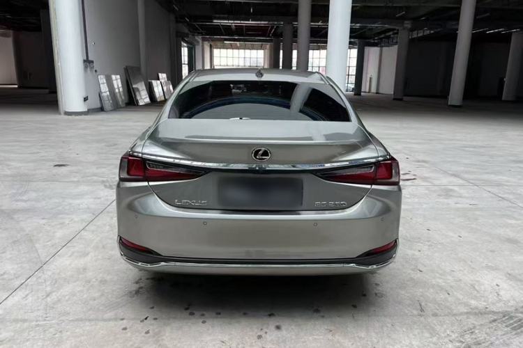Used Lexus ES 2021 260 Excellence Edition
