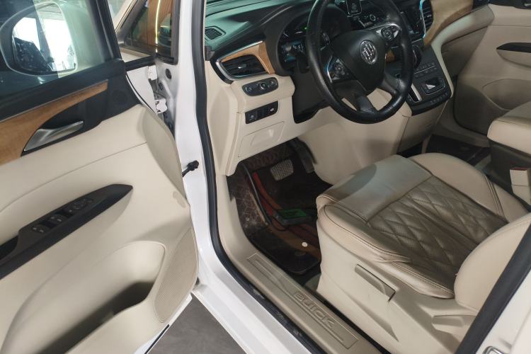 Used Buick GL8 2018 ES 28T Comfort Model China VI Standard