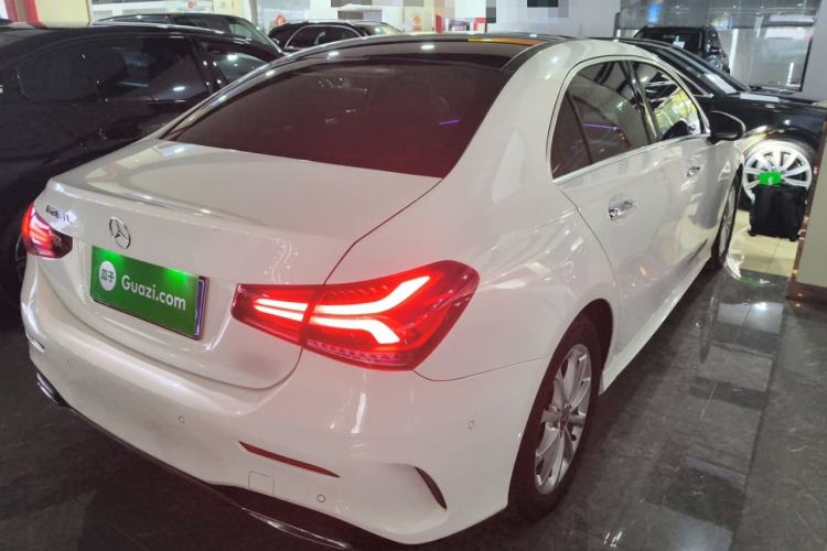 Used Mercedes-Benz A-Class 2021 A 200 L Sport Sedan Fashion Model
