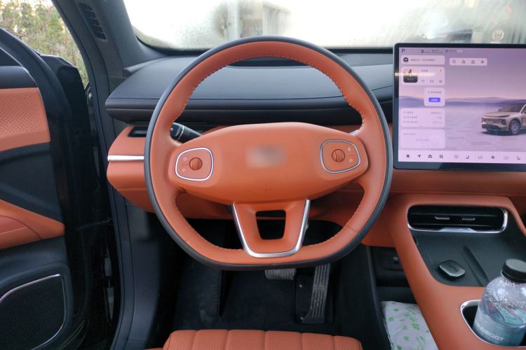 Used  Q07 2025 215 Flagship PLUS
