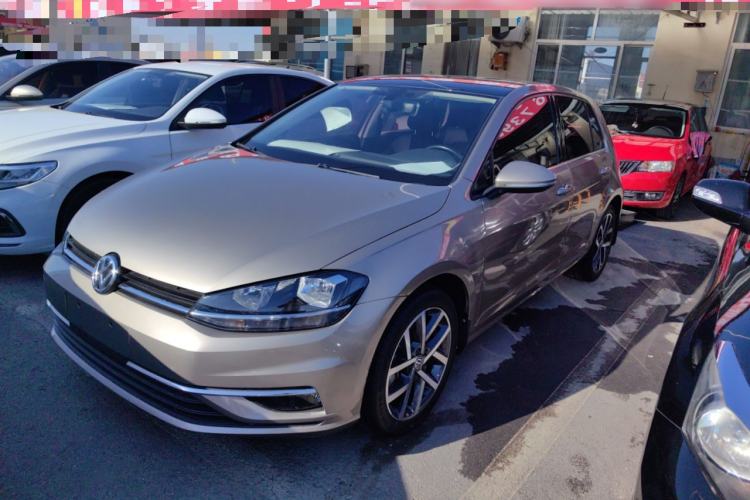 Used Volkswagen Golf 2018 230TSI Automatic Luxury Version