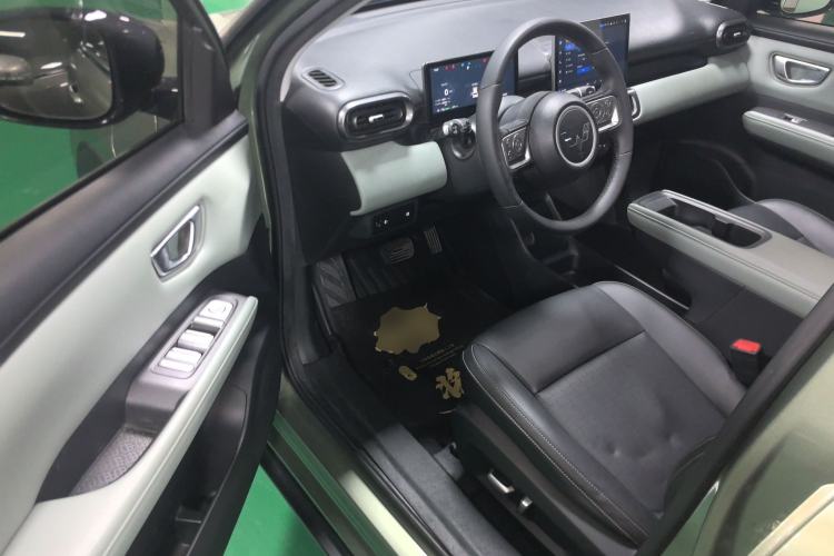Used Wuling Bingo PLUS 2024 510 km Flagship Edition Four-Seater Version
