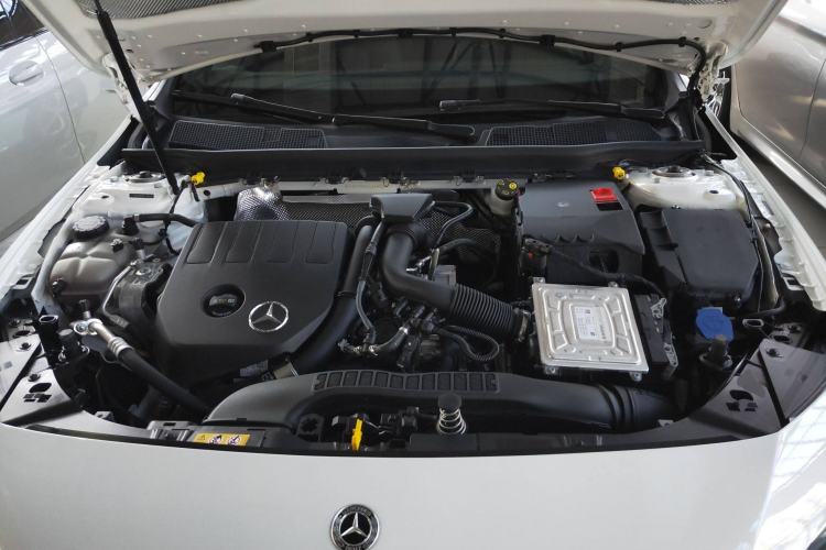 Used Mercedes-Benz A-Class 2022 Second Facelift A 200 L Sport Sedan Fashion Version
