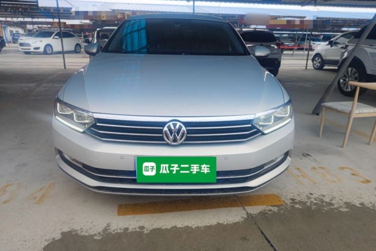 Used Volkswagen Magotan 2018 Facelift 330TSI DSG Luxury Model
