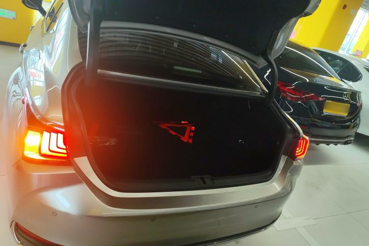 Used Lexus ES 2018 200 Excellence Edition China V Standard
