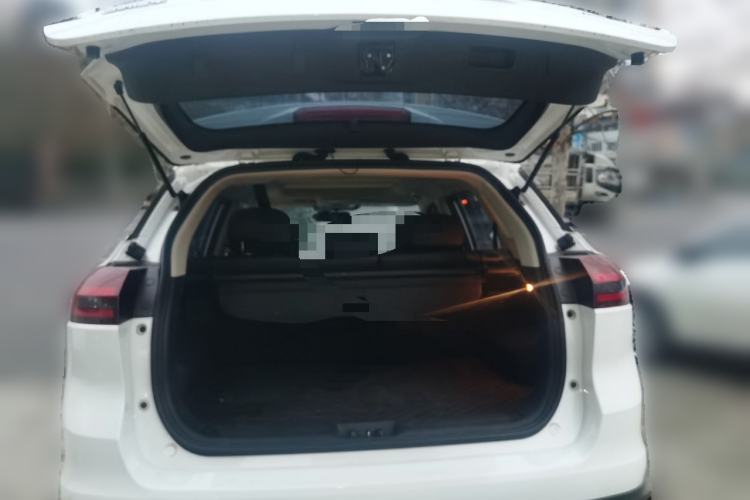 Used Geely Auto Emgrand X7 Sport 2020 1.8TD DCT Two-Wheel Drive Smart Connect 4G-Enabled Version
