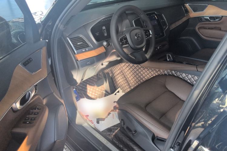 Used Volvo XC90 2024 B5 SmartDrive Luxury Edition 5 Seats