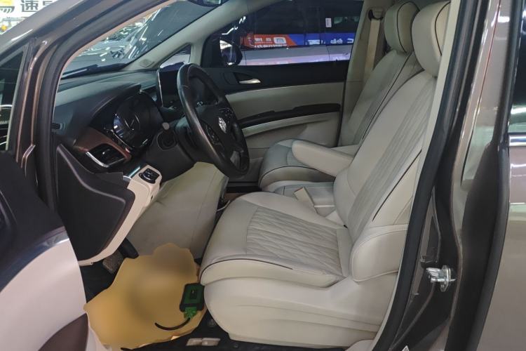 Used Buick GL8 2021 Land Cruiser Executive Class 652T Luxury Model