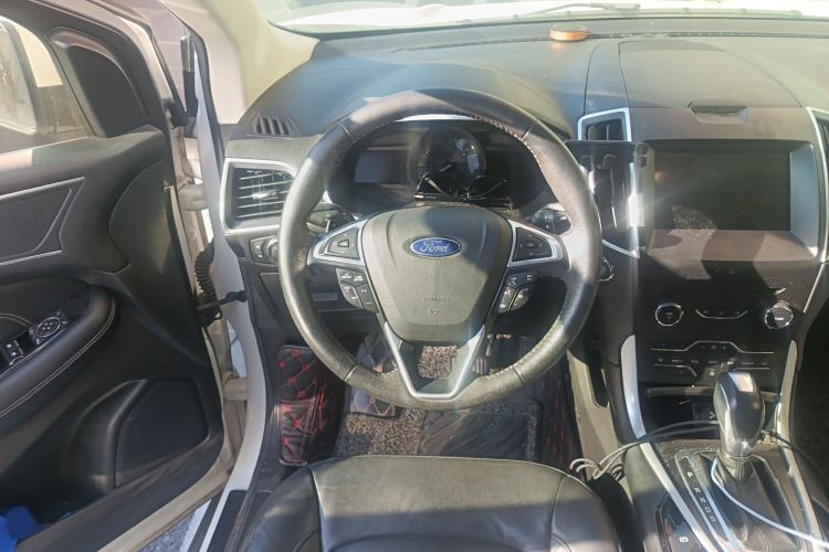 Used Ford Edge 2016 EcoBoost 245 Two-Wheel-Drive Titanium 7-Seater