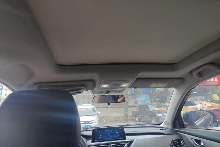 Used Changan CS75 2021 Honor Million Edition 280T DCT Prestige Model
