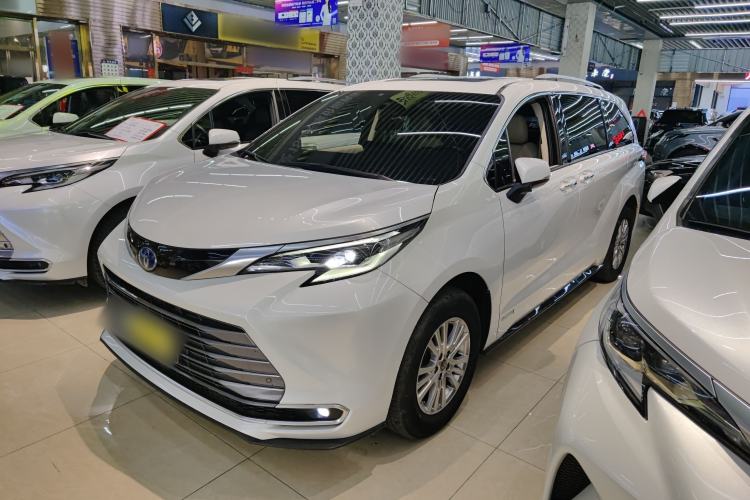 Used Toyota Sienna 2021 2.5L Hybrid Premium Edition
