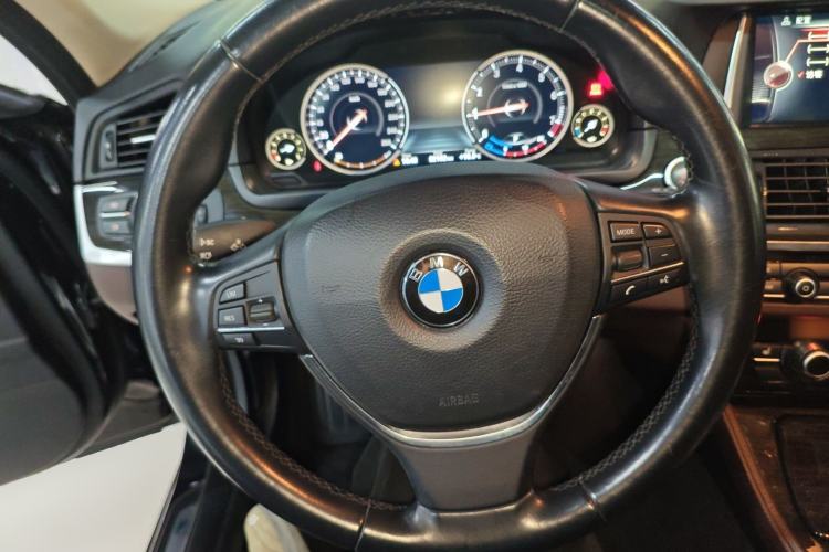 Used BMW 5 Series 2014 525Li Luxury Design Package
