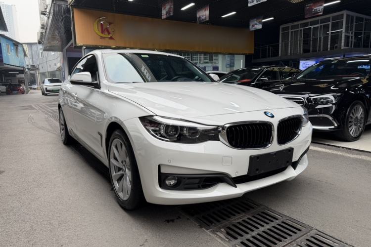 Used BMW 3 Series GT 2019 320i Sport Edition
