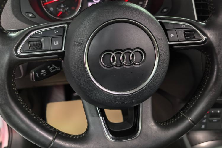 Used Audi Q3 2017 30 TFSI Fashion Model
