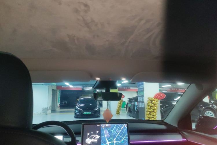 Used Tesla Model Y 2023 Rear-Wheel-Drive Version
