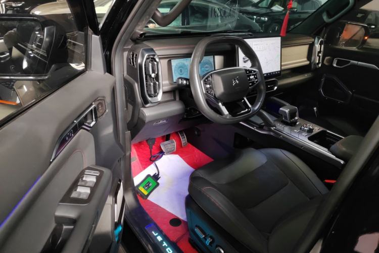 Used JETOUR Traveler 2023 2.0T All-Wheel Drive CrossPRO+
