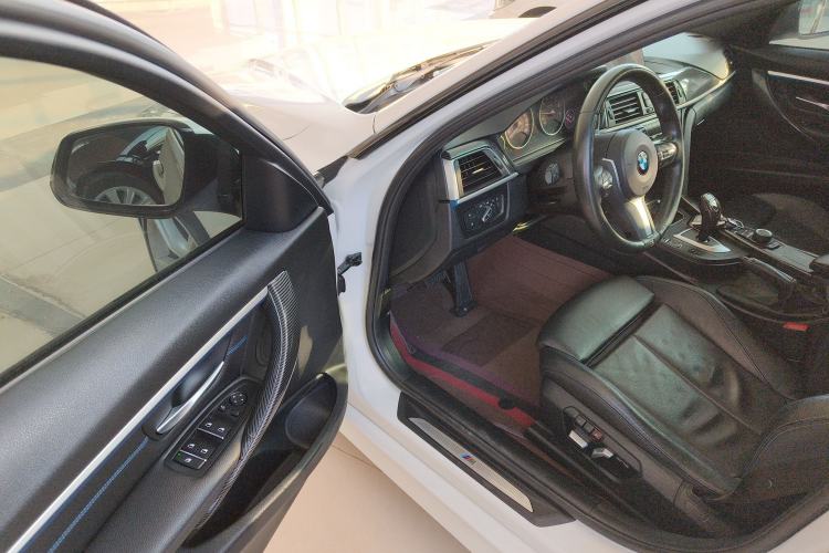 TDK.VehicleDetails.img