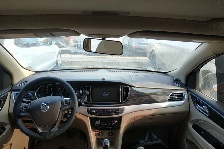 Used Baojun 730 2016 1.5T Manual Luxury Edition 7 Seats
