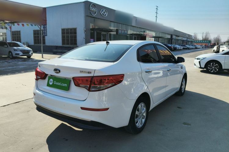 Used Kia K2 2015 Sedan 1.4L MT GLS

