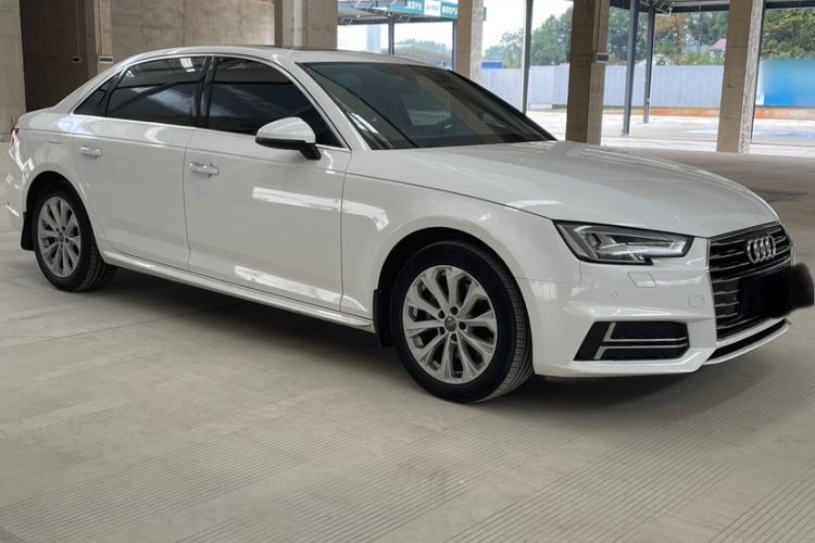Used Audi A4L 2019 40 TFSI Ambition China VI
