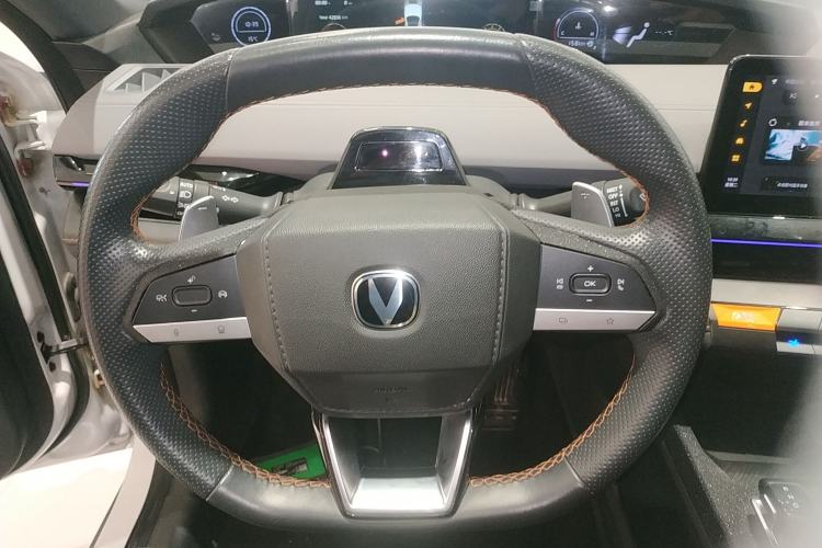 Used Changan UNI-V 2022 1.5T Prestige Version
